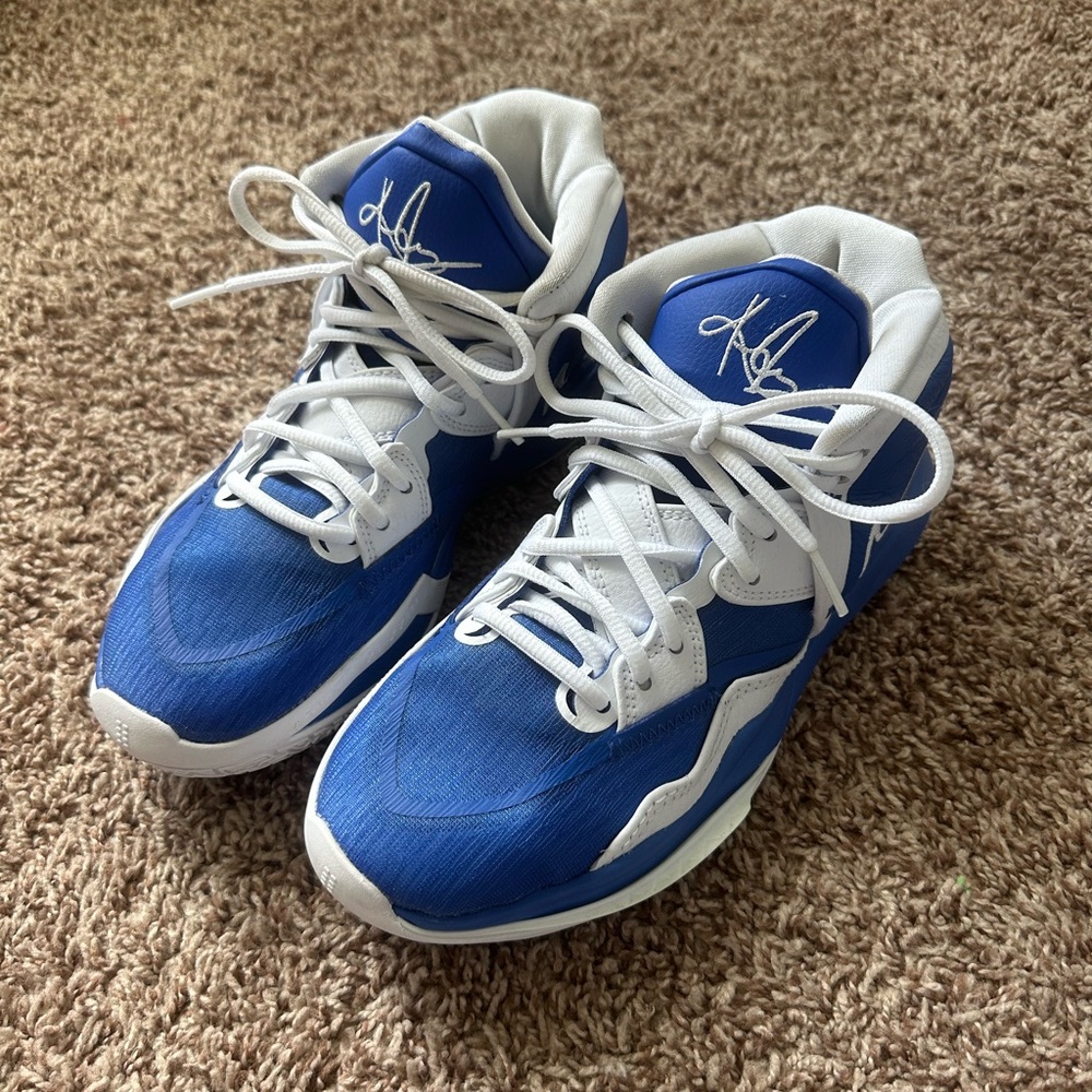 Nike Kyrie Infinity Shoes